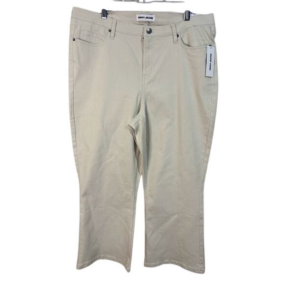 DKNY Jeans Women's Williamsburg High Rise Flare Crop Plus Size 16W NWT - Picture 1 of 10